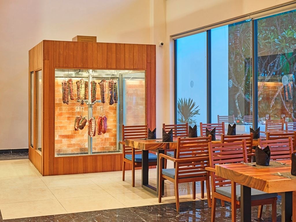 restaurants-el-primo-steak-house--vip-guestsinternational-guest-only