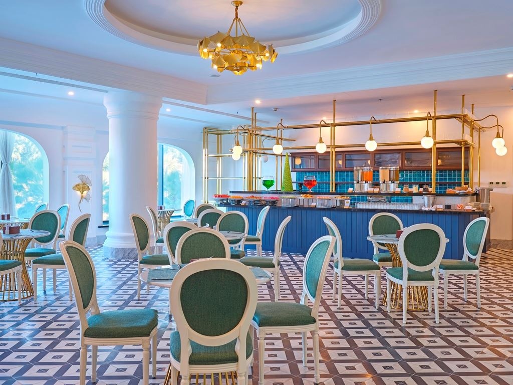 restaurants-mazzini-italian-restaurant--for-guests-in-building