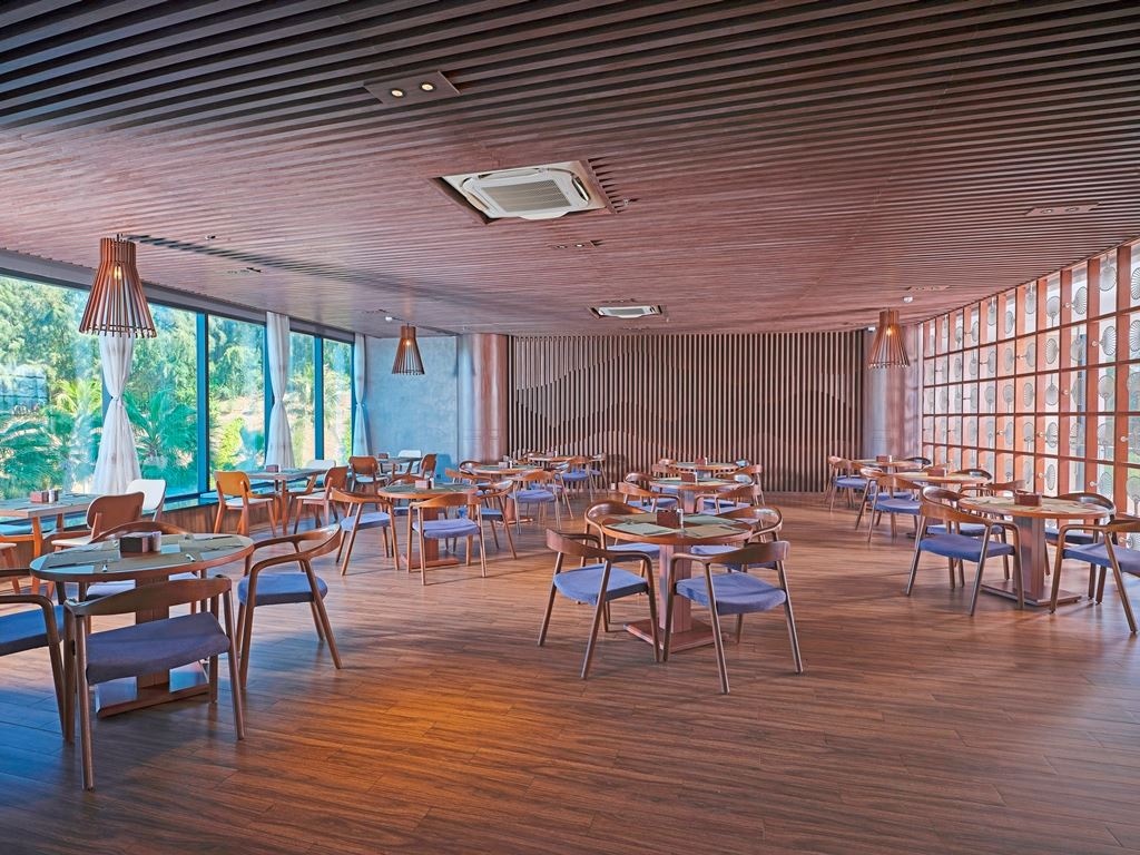 restaurants-wasabi-japanese-restaurant--for-guests-in-building