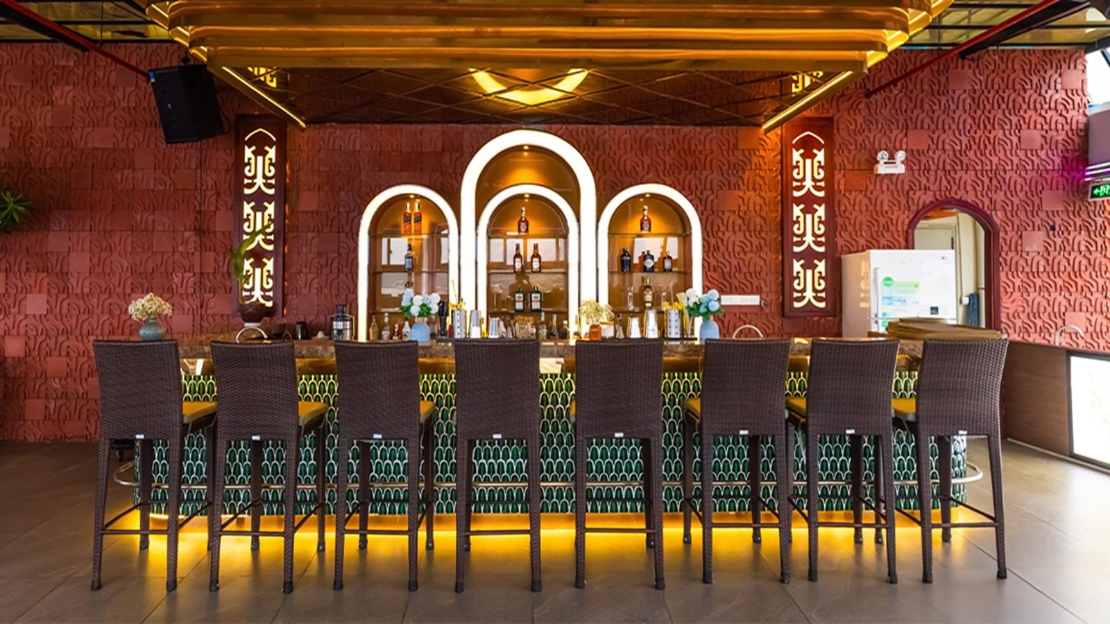 bars-vipol-rooftop-bistro