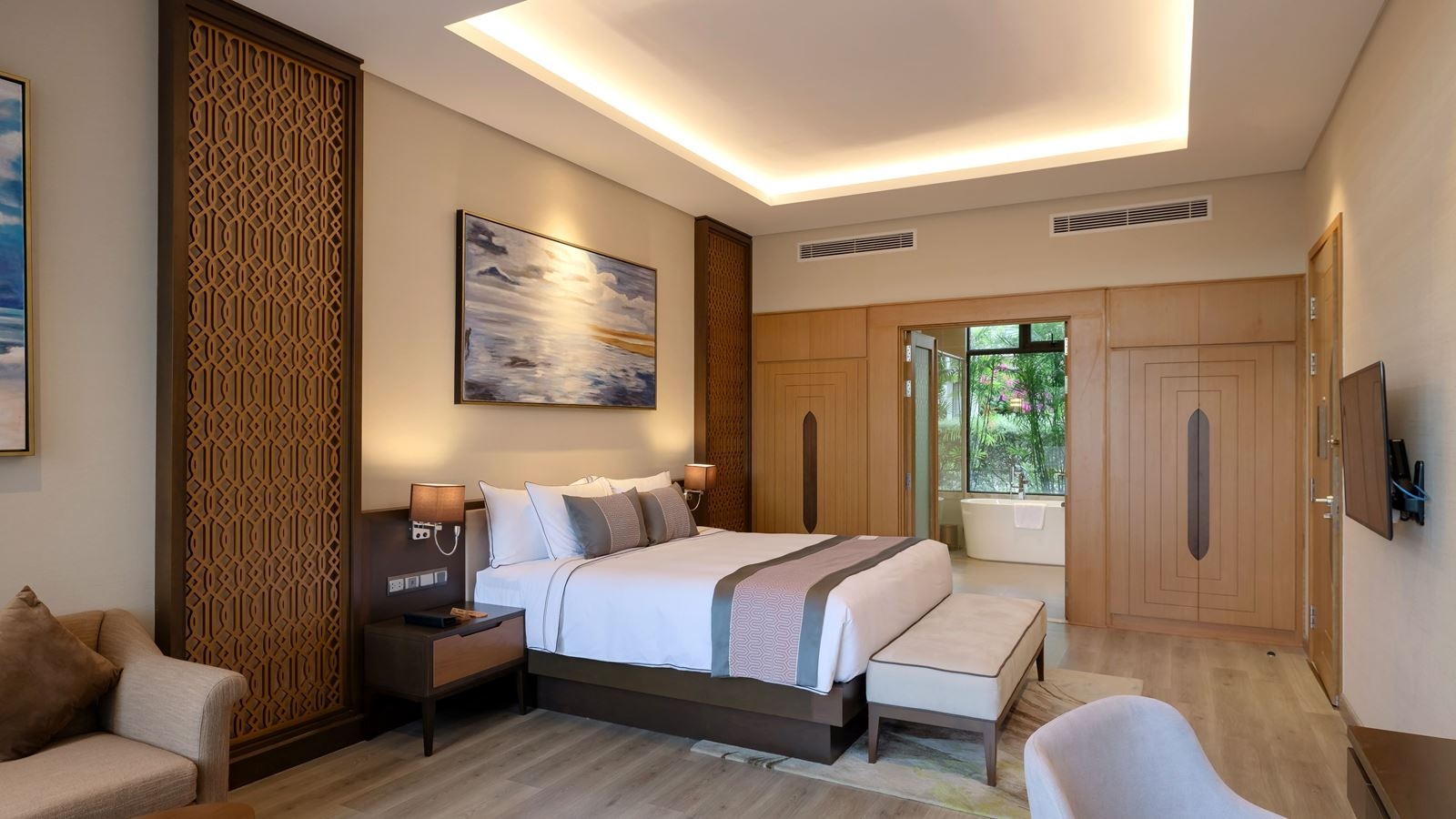 rooms-deluxe-with-corridor