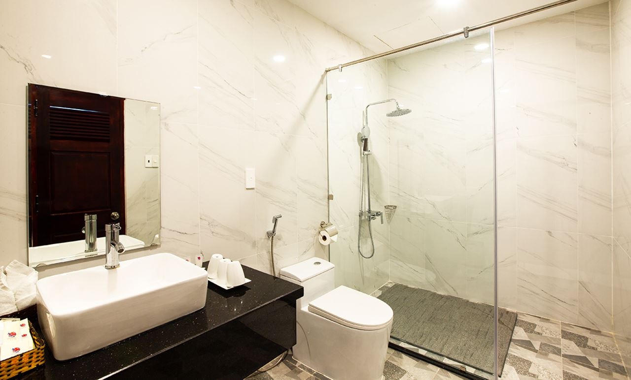 rooms-room-triple-seaview