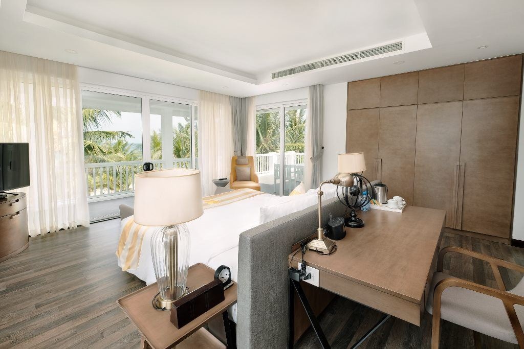 rooms-beachfront-villa-4-bedroom