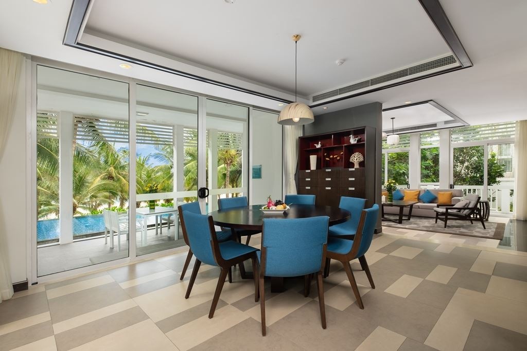 rooms-beachfront-villa-4-bedroom