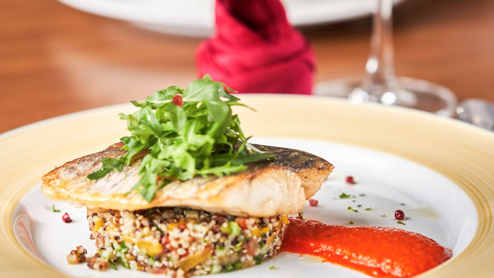 restaurants-breezes-restaurant