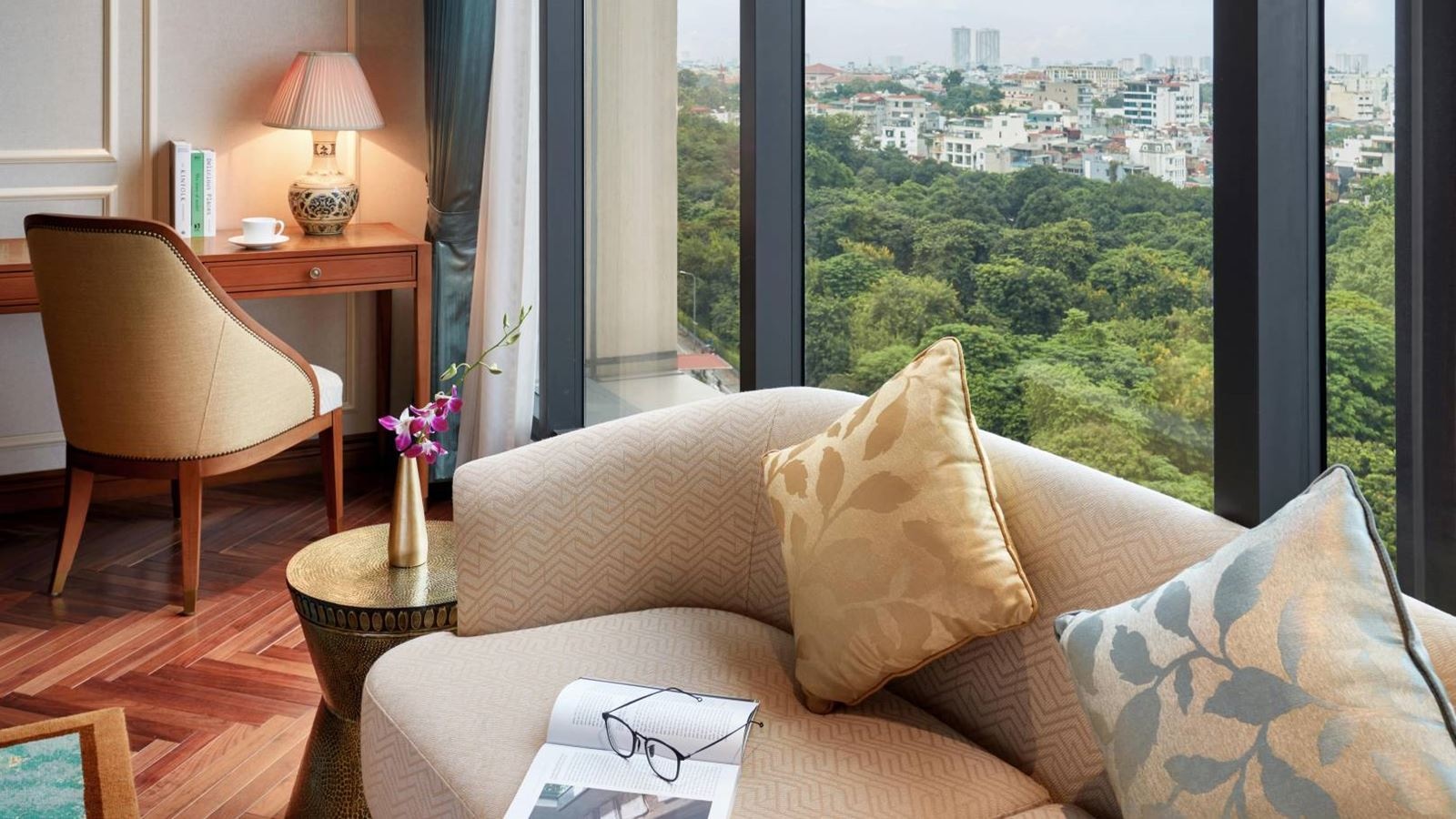 rooms-grand-deluxe-room