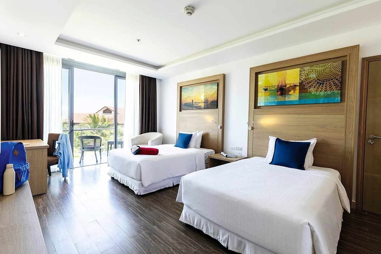 rooms-deluxe-room-garden-view