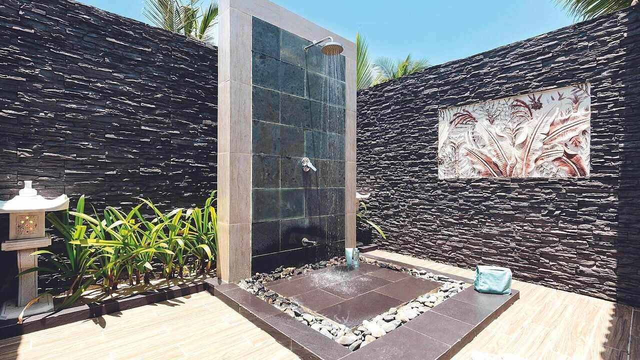 rooms-one-bedroom-ocean-front-pool-villa