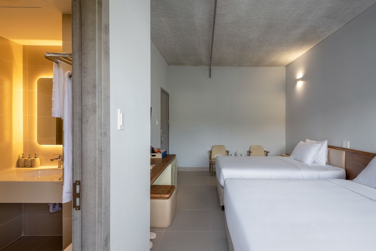 rooms-superior-with-balcony-child-without-extra-bed