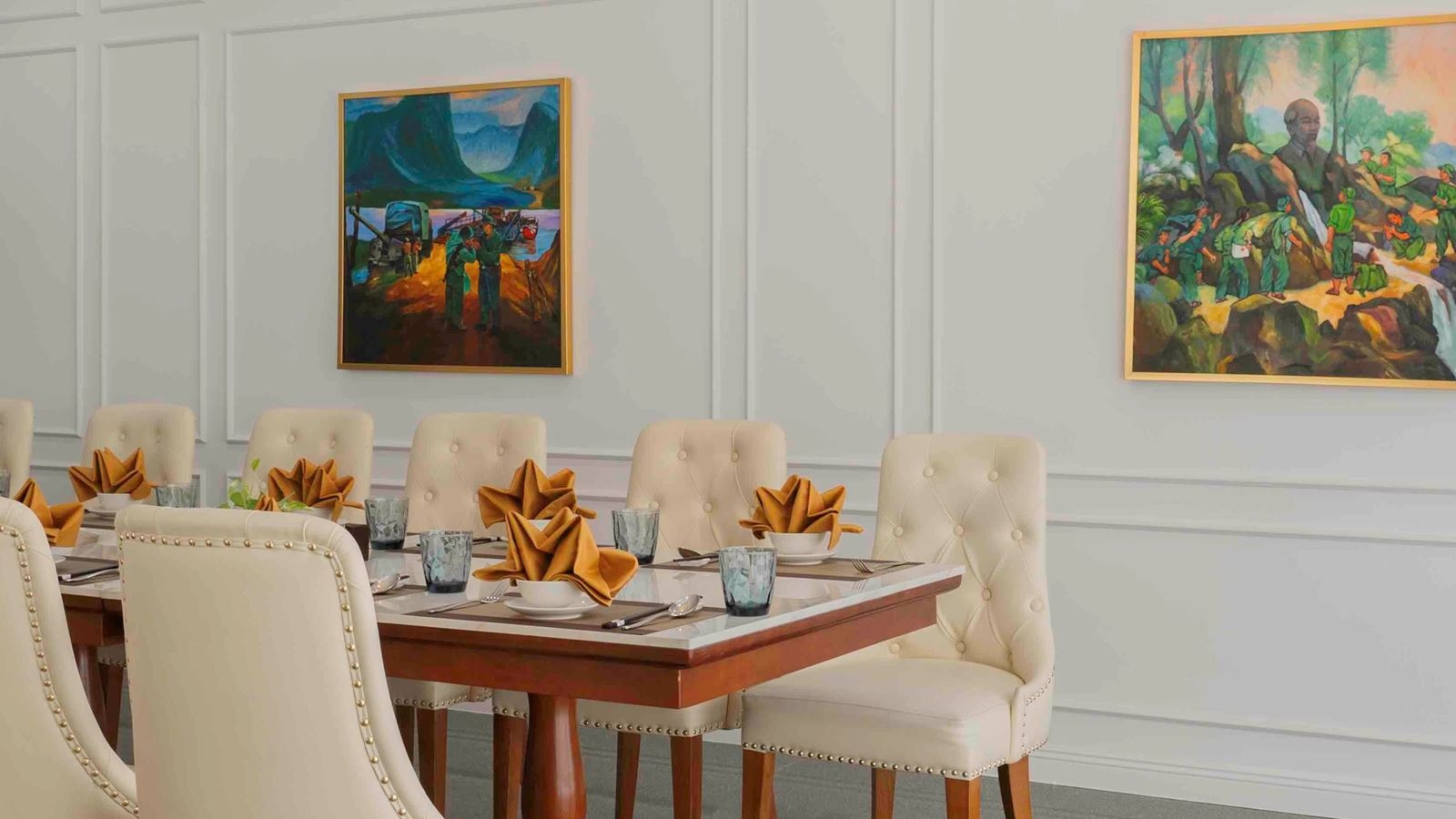 restaurants-restaurant