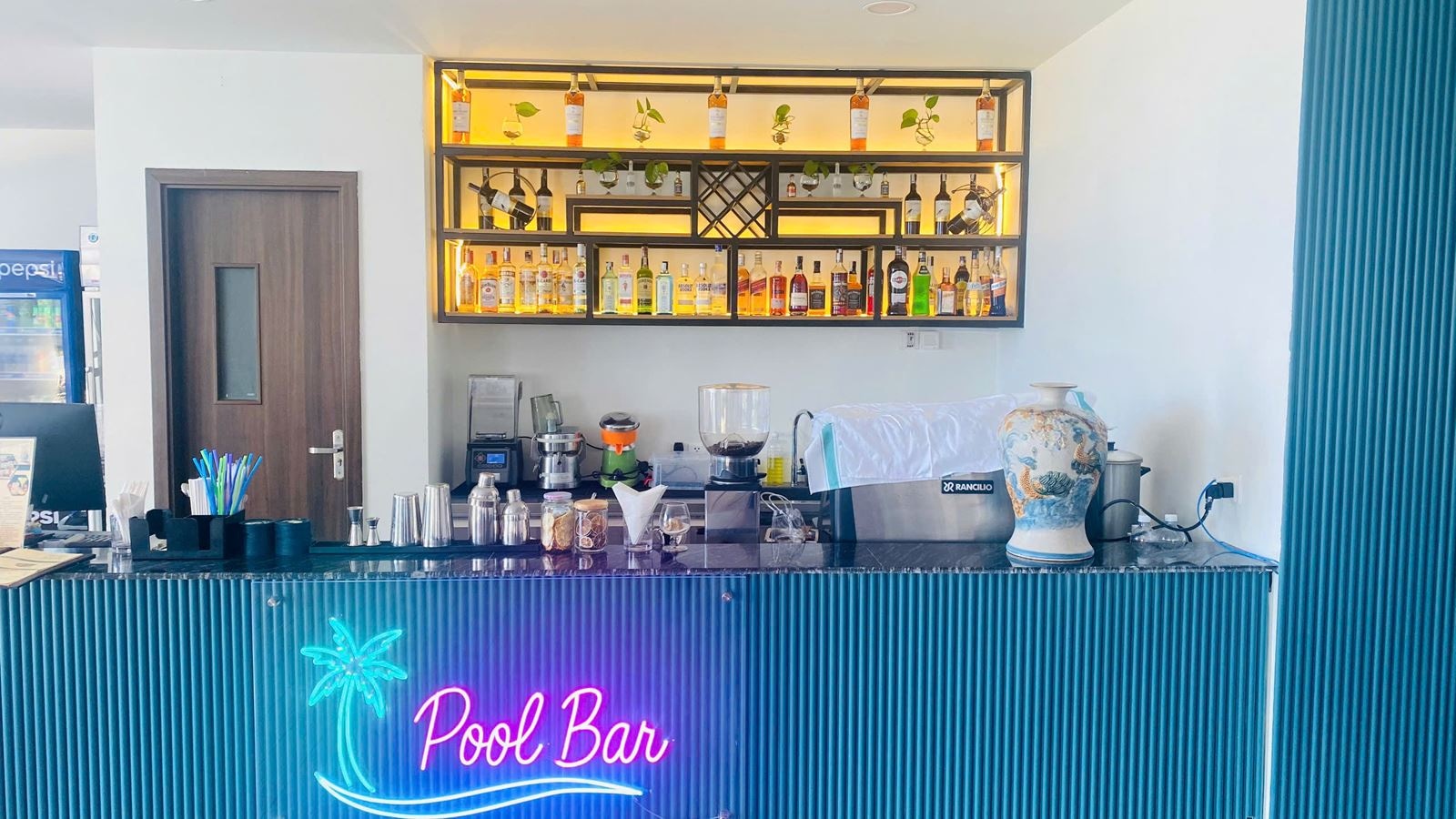 pools-outdoor--indoor-pool