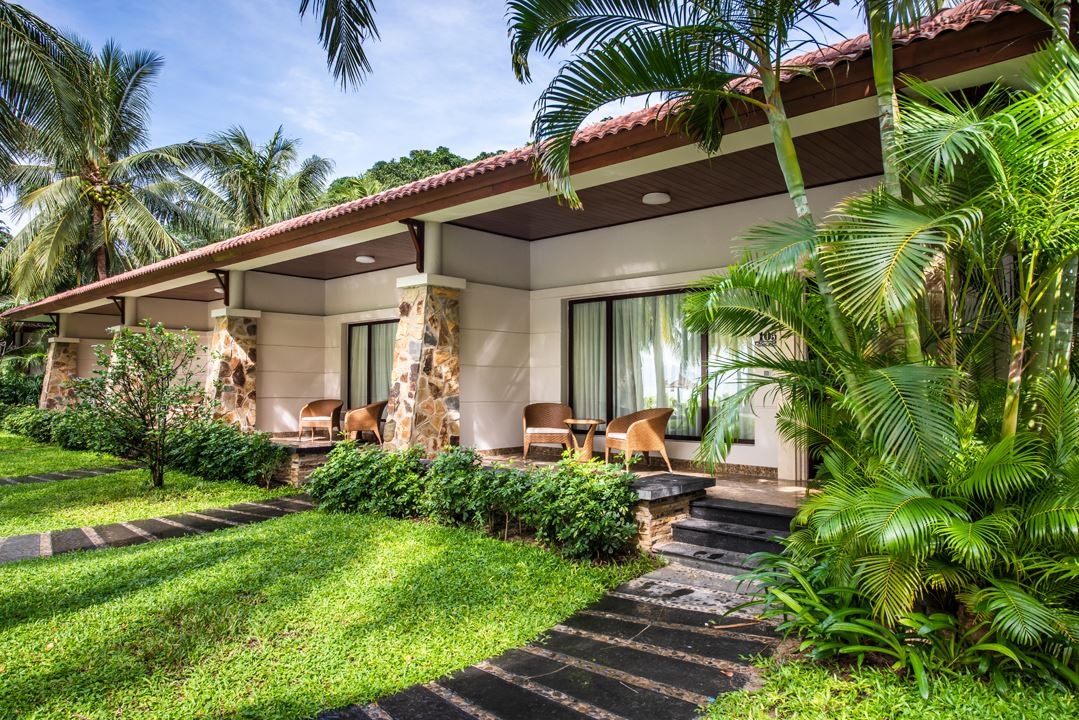 rooms-premier-pool-view-villa-with-private-pool