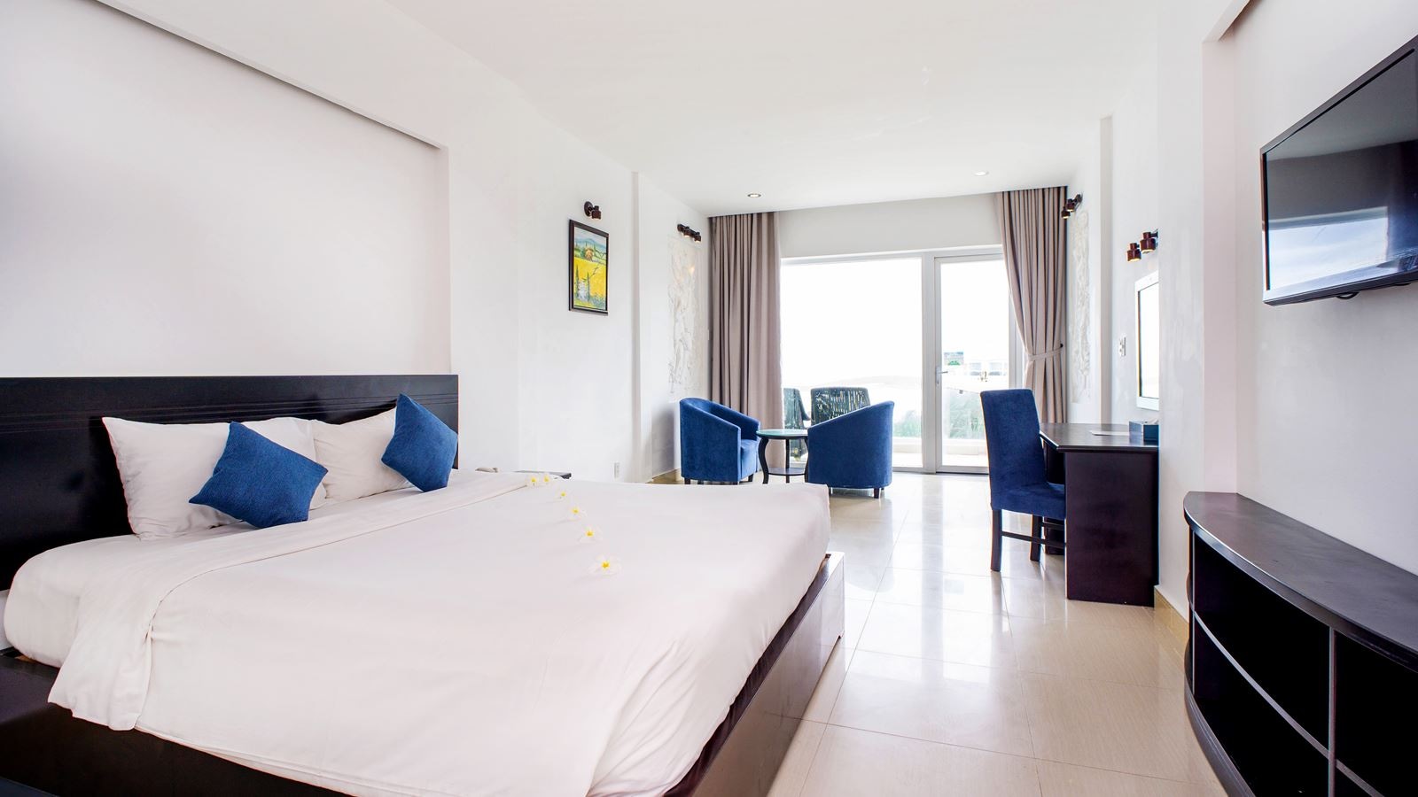 rooms-senior-deluxe-balcony-child-without-extra-bed
