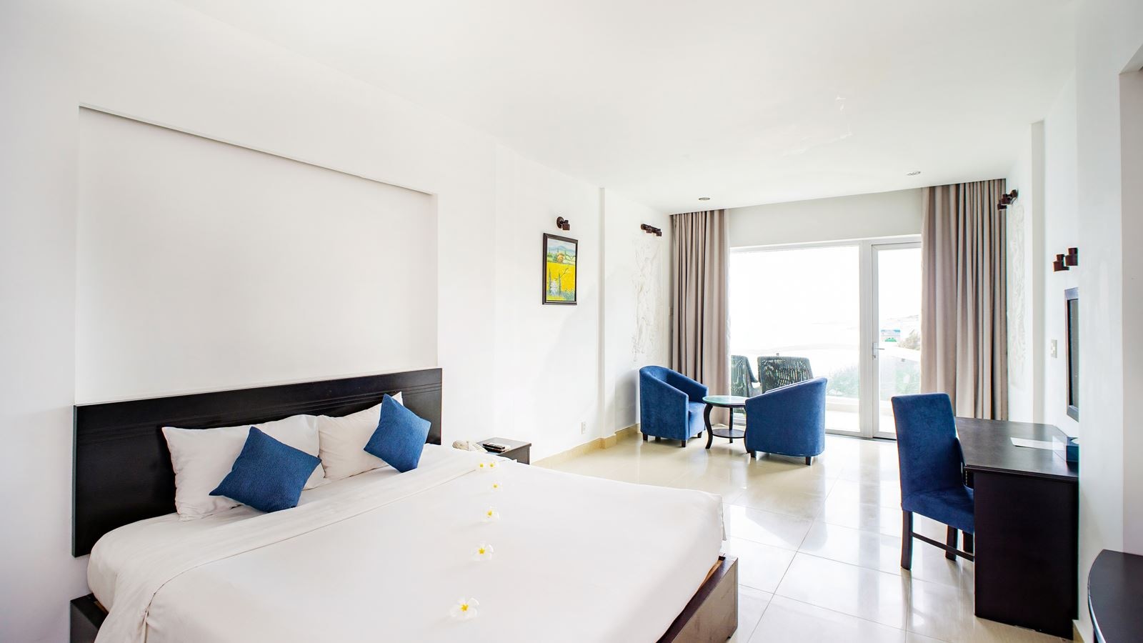 rooms-deluxe-ocean-view-with-balcony-child-without-extra-bed
