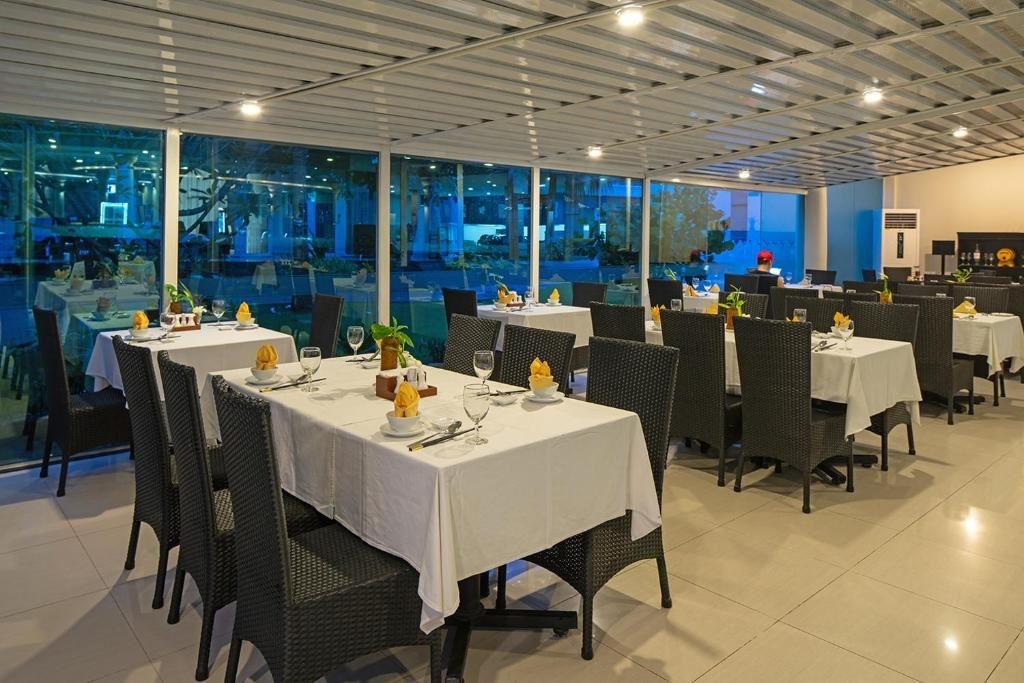 restaurants-restaurants