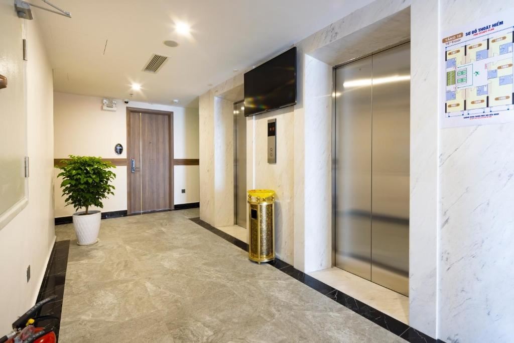 general-main-building