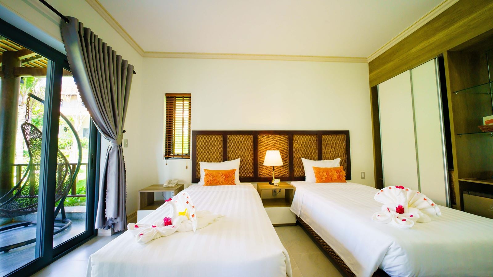 rooms-villa-2bedroom-with-ocean-view