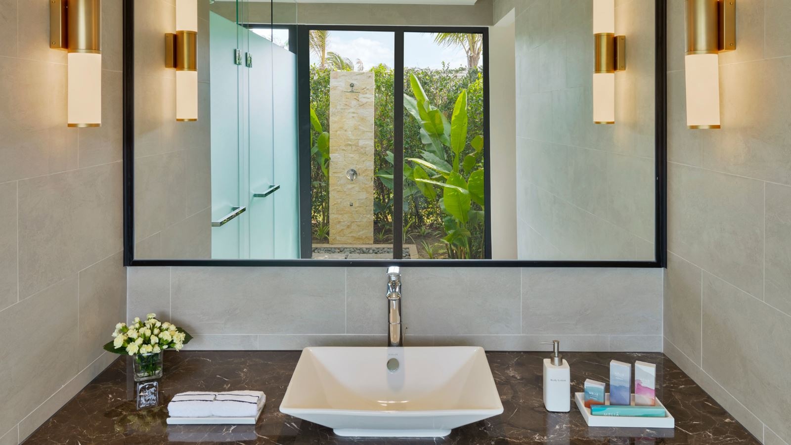 rooms-premium-private-garden