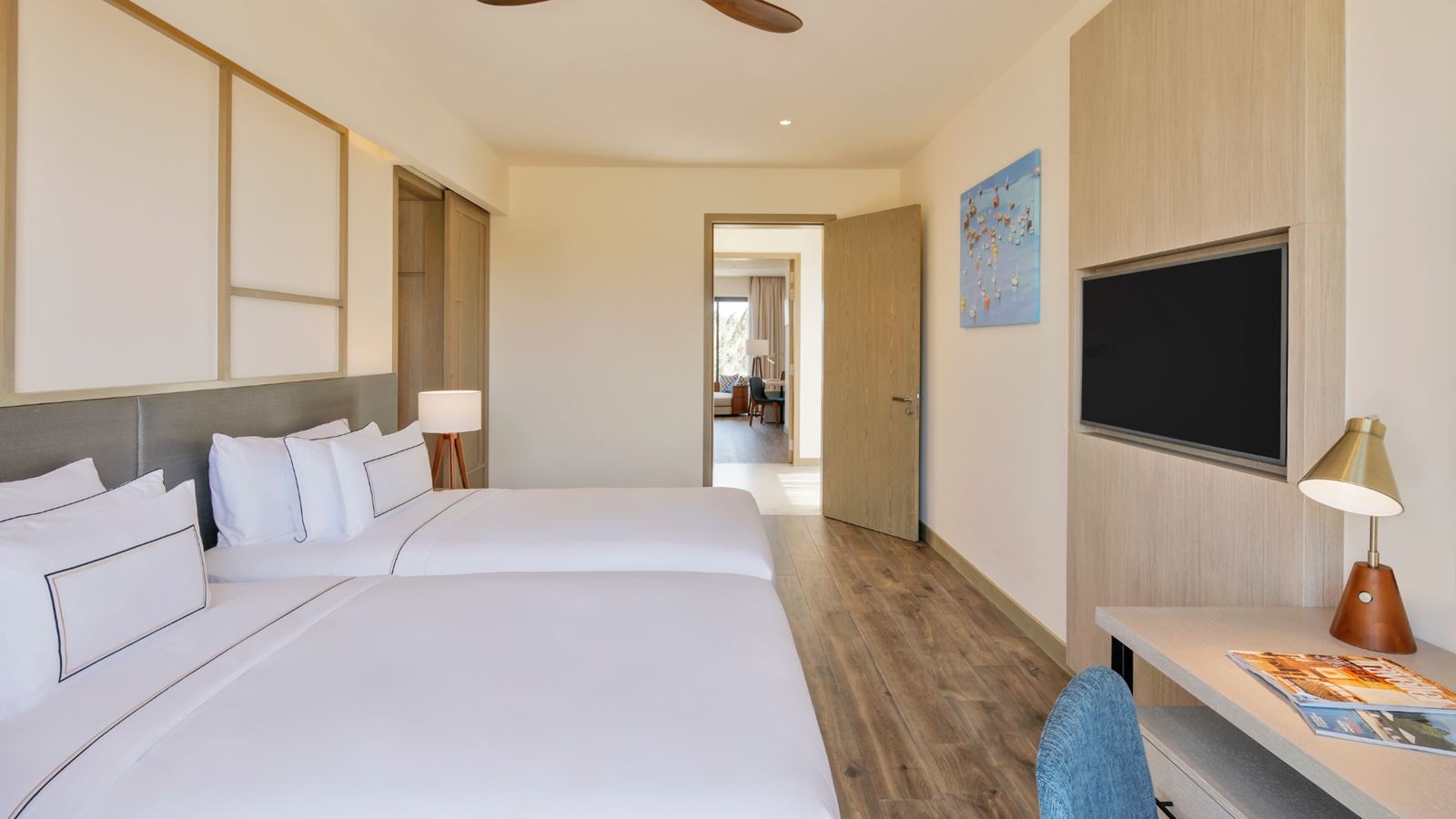 rooms-the-level-3bedroom-lakefront-pool-villa