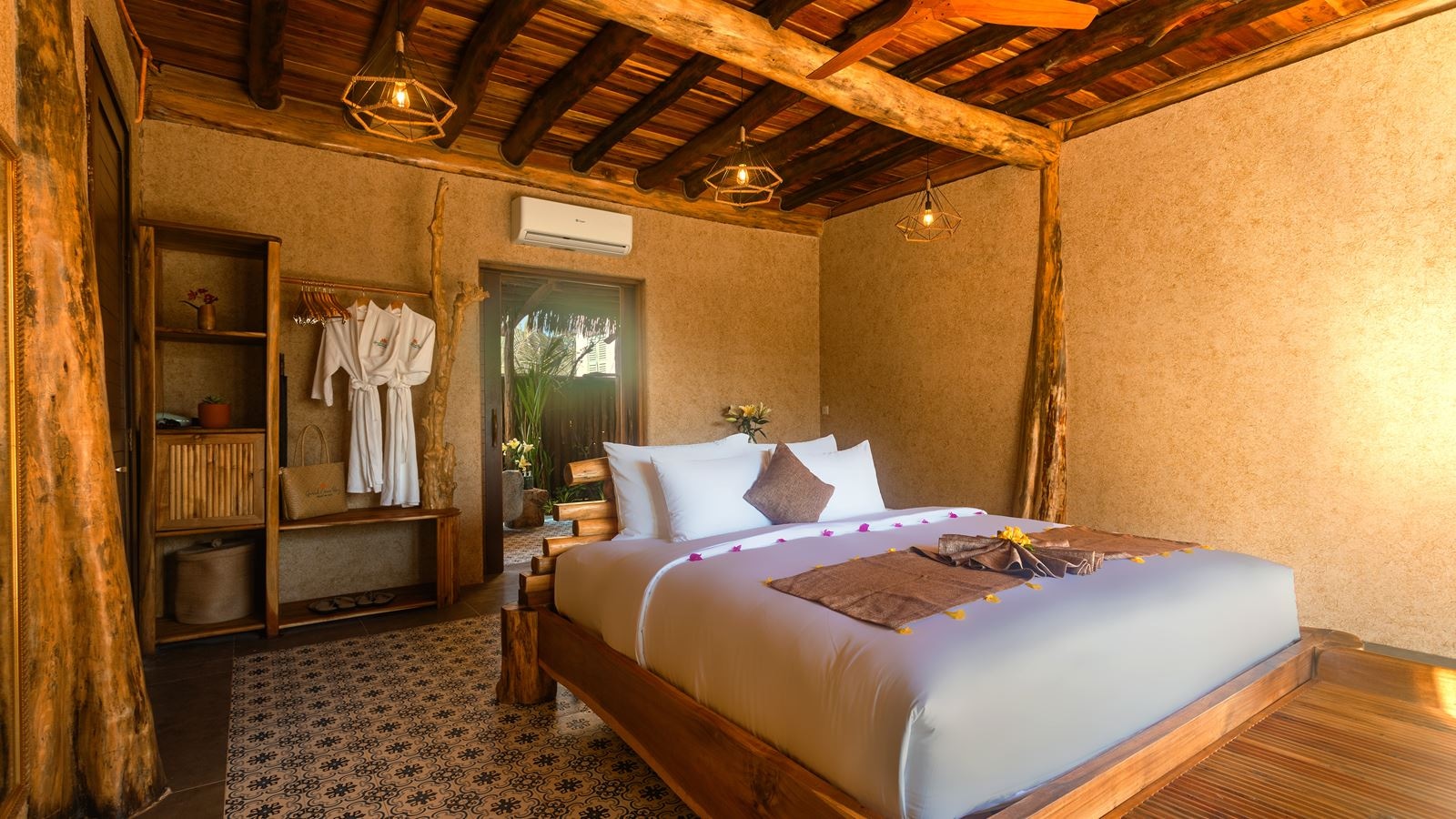 rooms-premium-bungalow-with-balcony