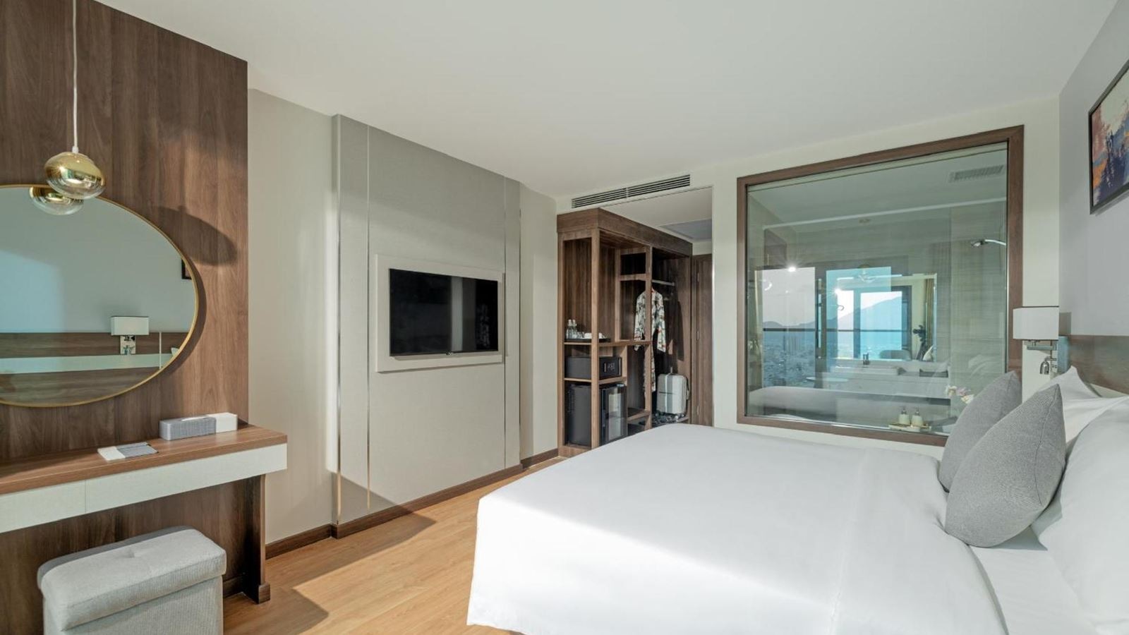 rooms-premier-ocean-view-with-balcony