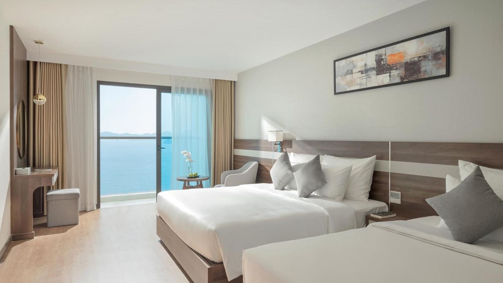 rooms-executive-twin-partial-sea-view