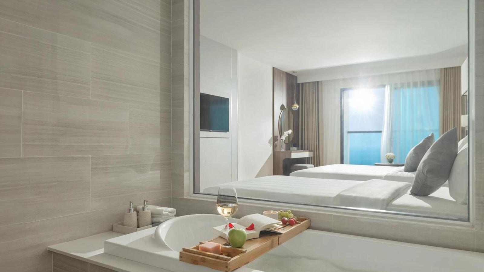 rooms-executive-twin-partial-sea-view-child-without-extra-bed