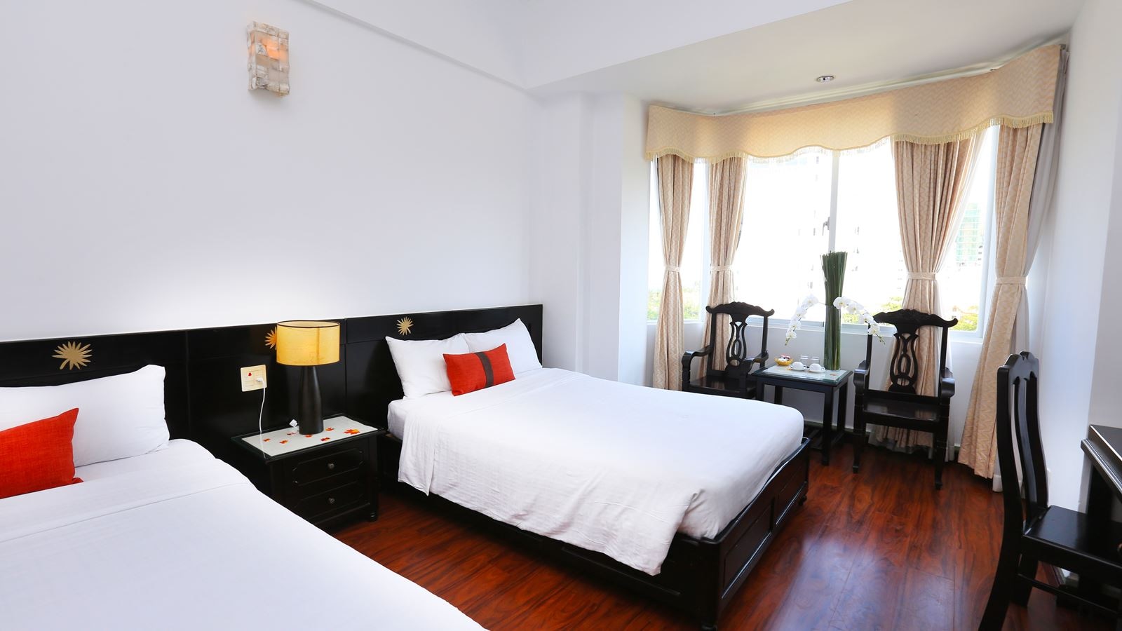 rooms-room-superior-city-view