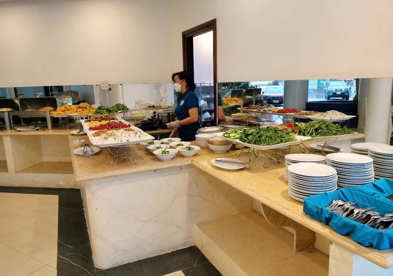 restaurants-restaurant