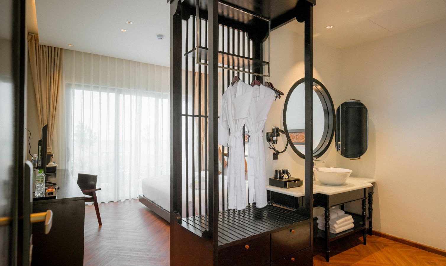 rooms-oceanfront-king-retreat