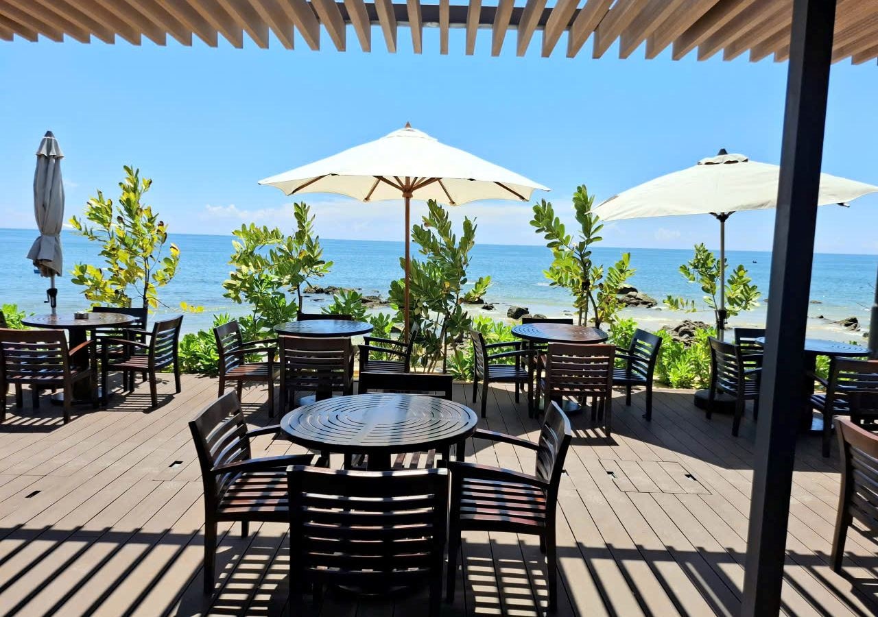 restaurants-pandora-ocean-breeze