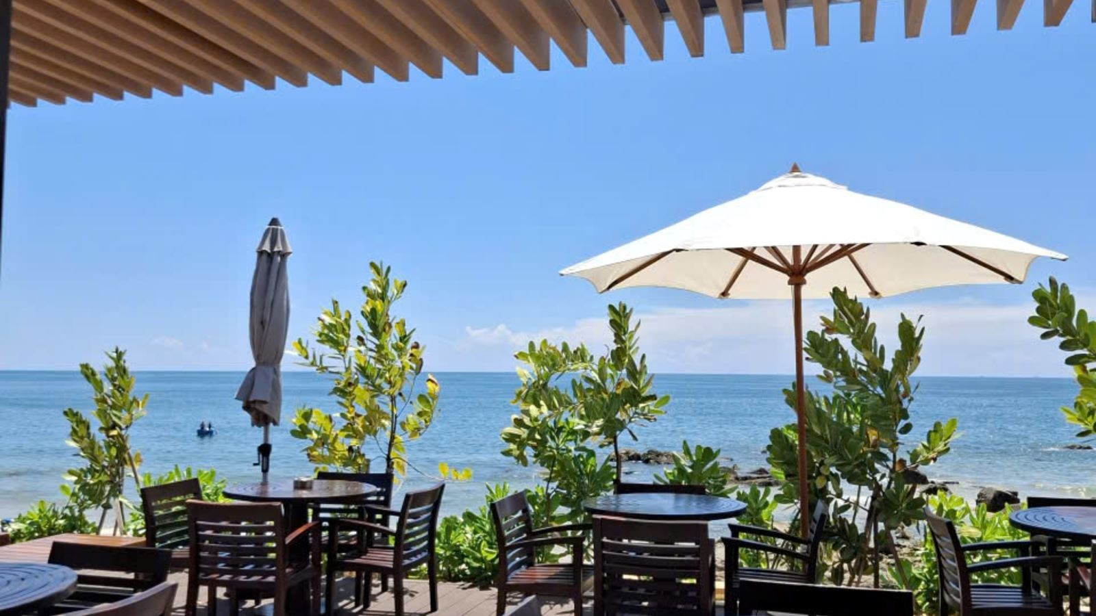 restaurants-pandora-ocean-breeze