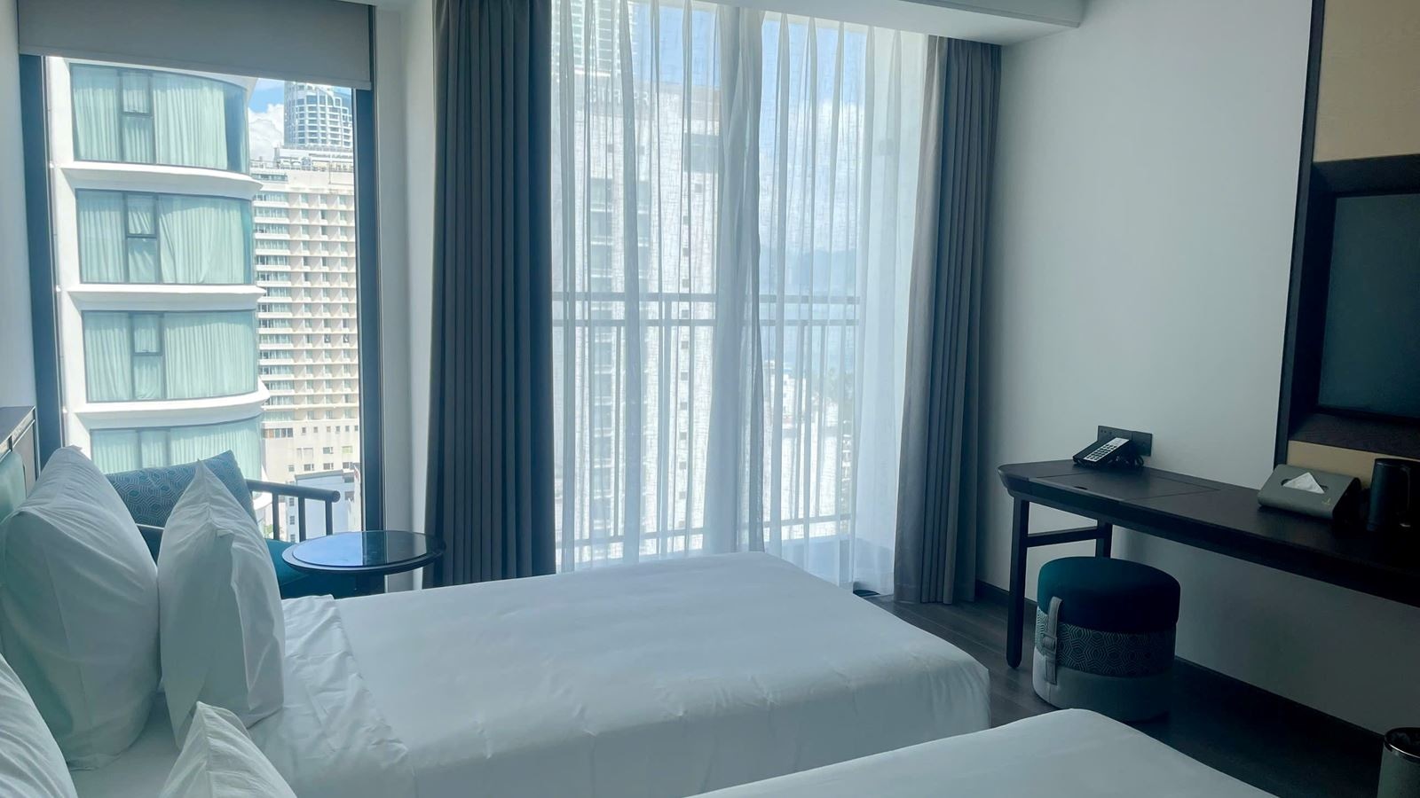 rooms-signature-partial-seaview-child-without-extra-bed