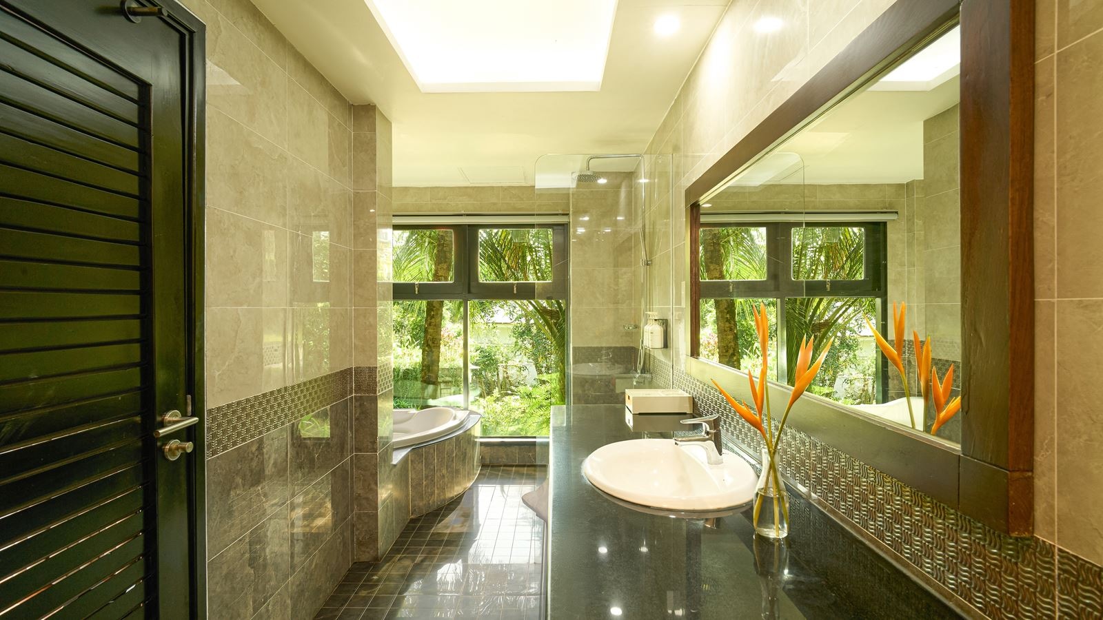 rooms-deluxe-garden-view-balcony-or-terrace