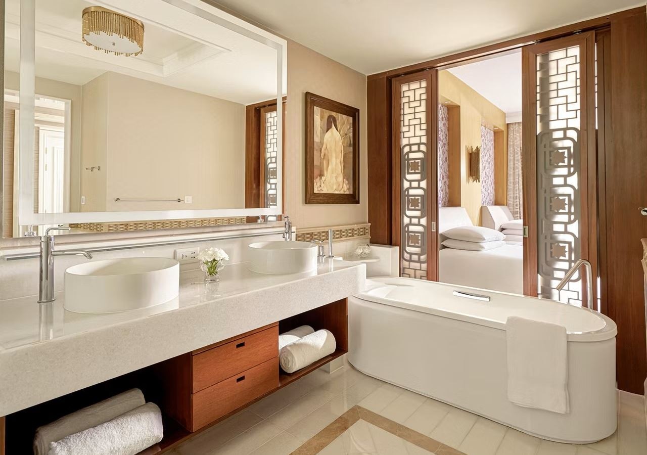 rooms-classic-kingtwin-room