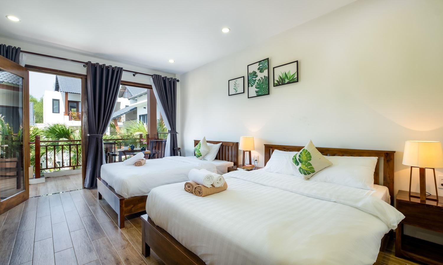 rooms-superior-doubletwin-with-balcony