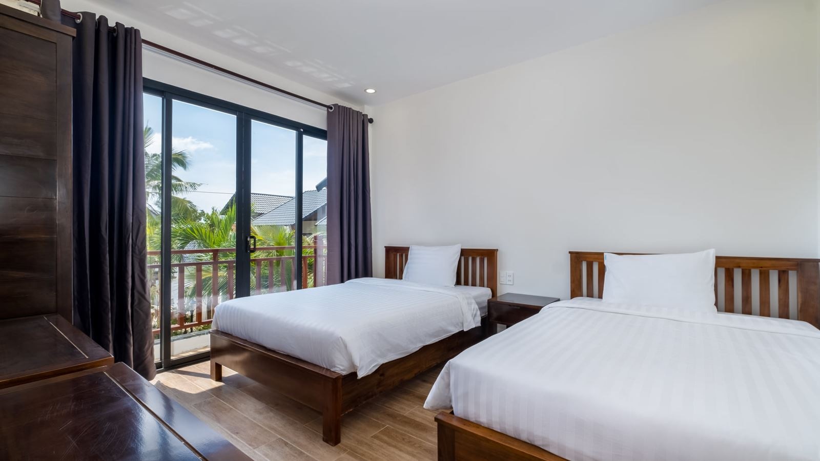 rooms-suite-family-with-balcony-no-extra-bed