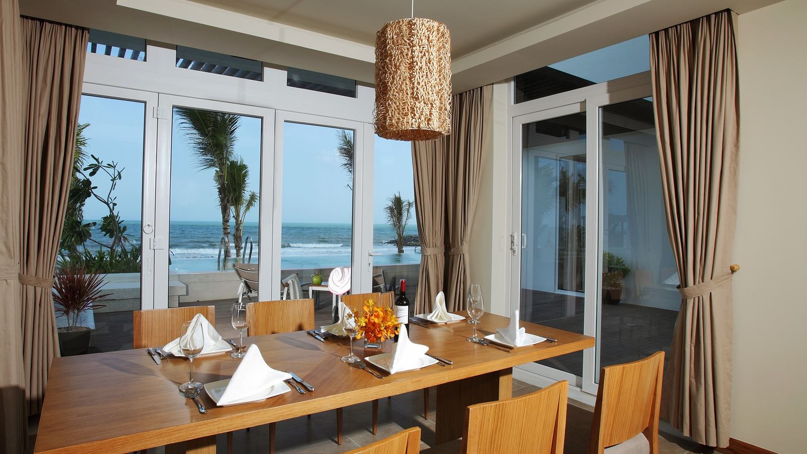 rooms-villa-ocean-front-3-bedrooms