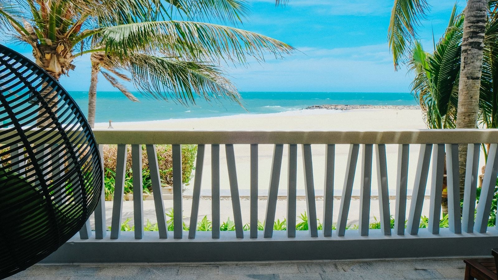 rooms-beachfront-bungalow-child-without-extra-bed