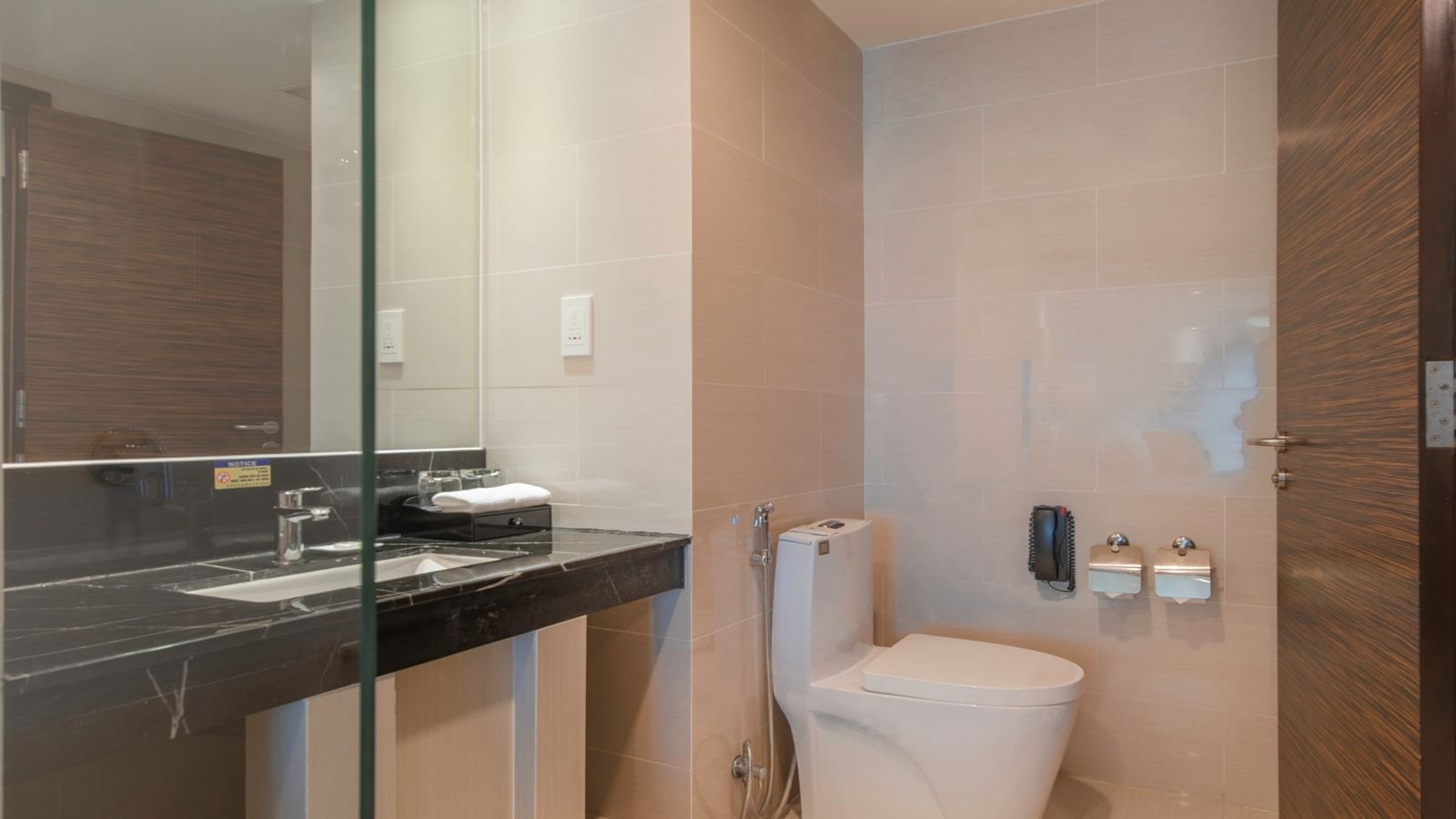 rooms-room-deluxe-ocean-view