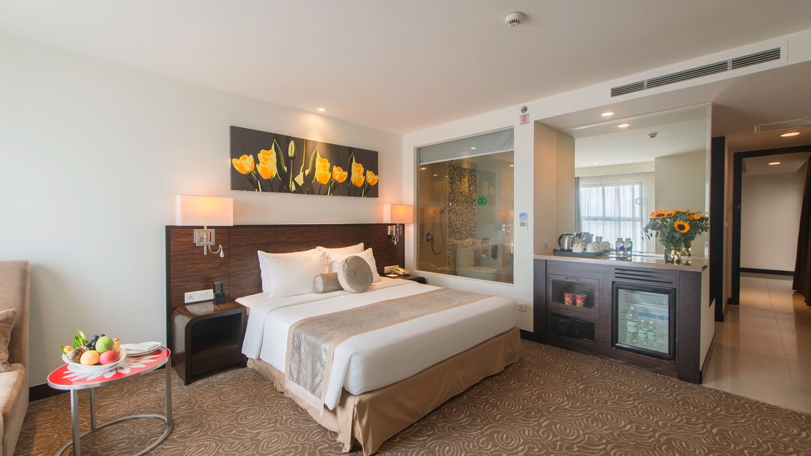 rooms-deluxe-city-view