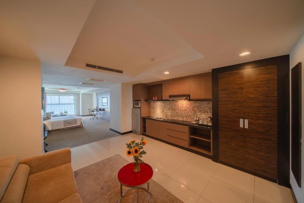 rooms-junior-suite-queen