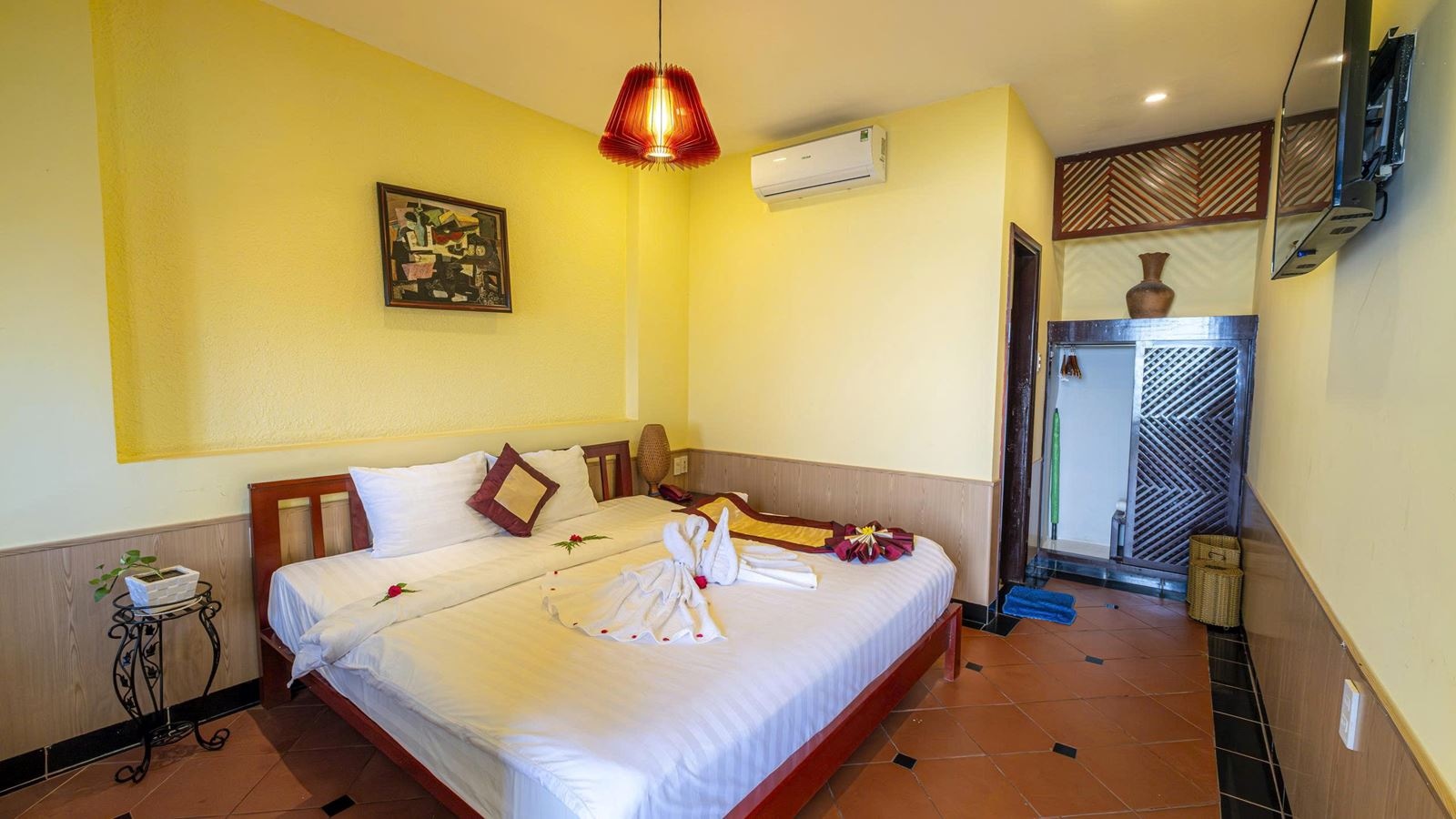 rooms-bungalow-beach-front-with-terrace