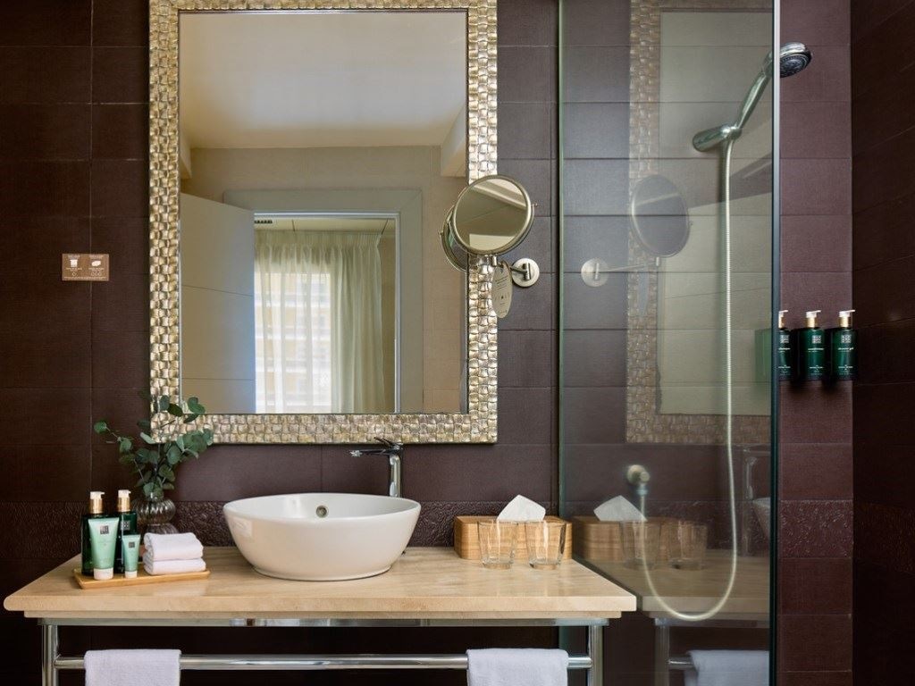 rooms-15-extra-the-level-junior-suite-sea-view-balcony-or-terrace