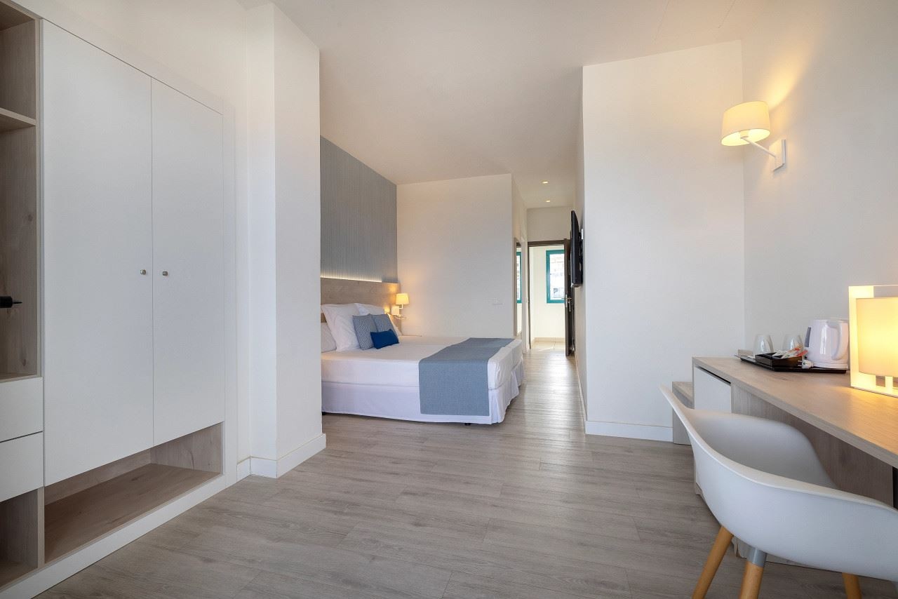 rooms-duplex-suite-ocean-view-min-age-13years