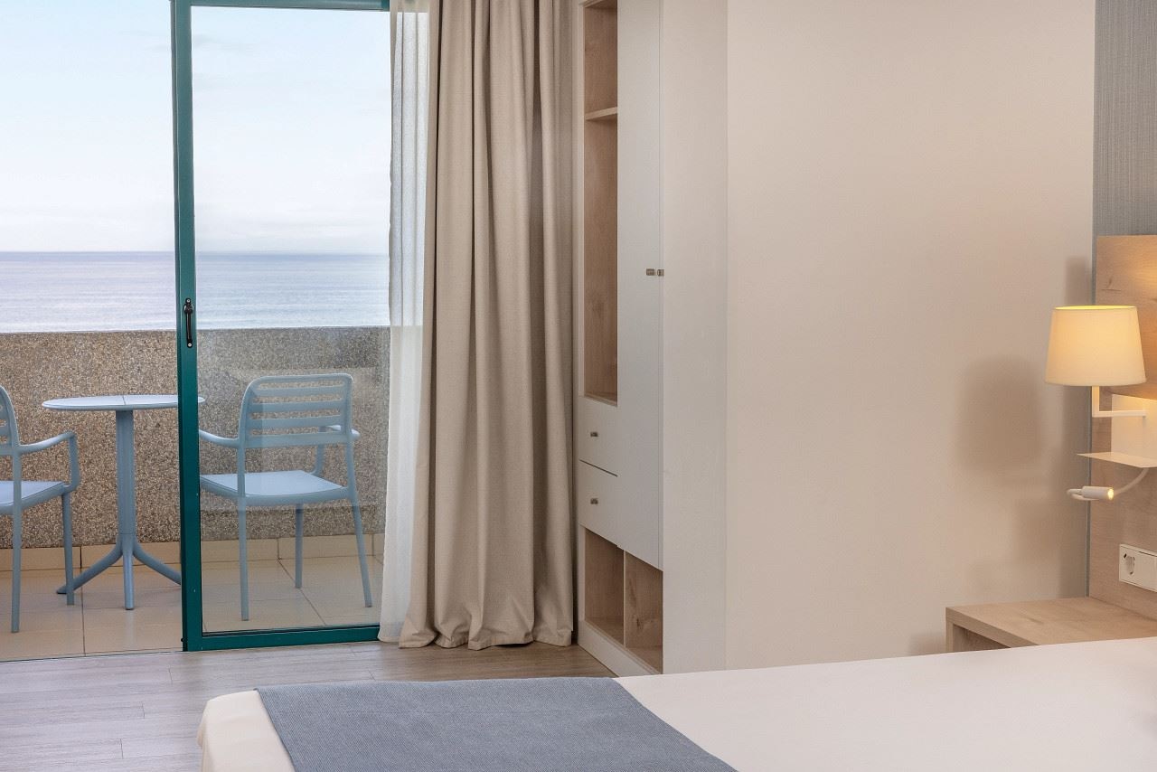rooms-duplex-suite-ocean-view-min-age-13years