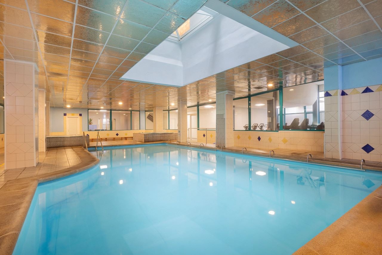 pools-indoor-pool