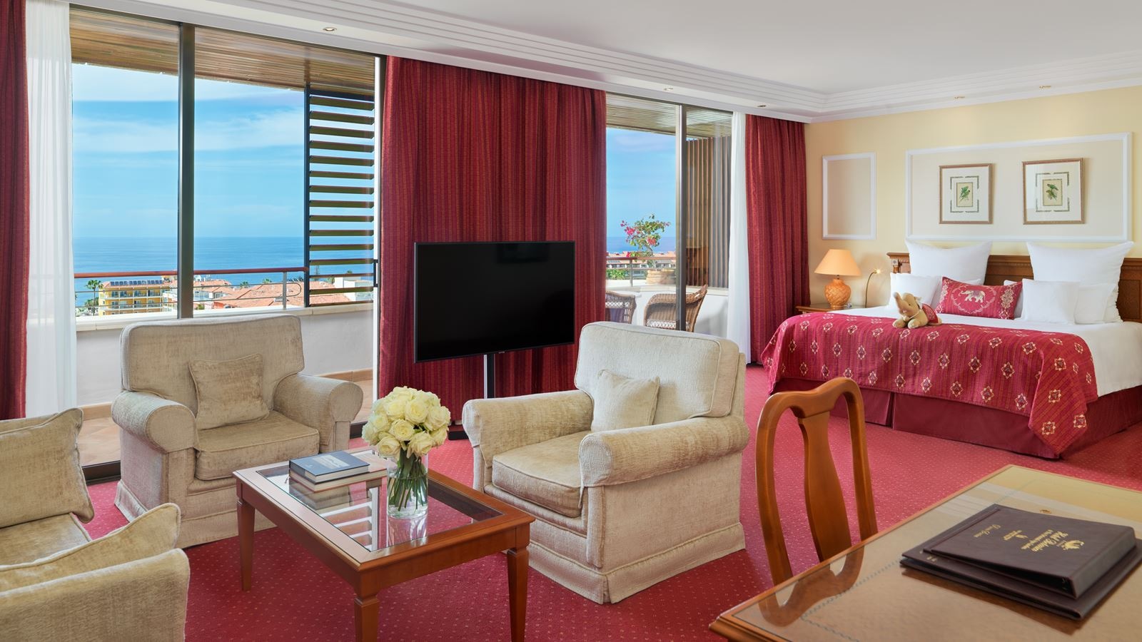 rooms-ambassador-junior-suite-ocean-view