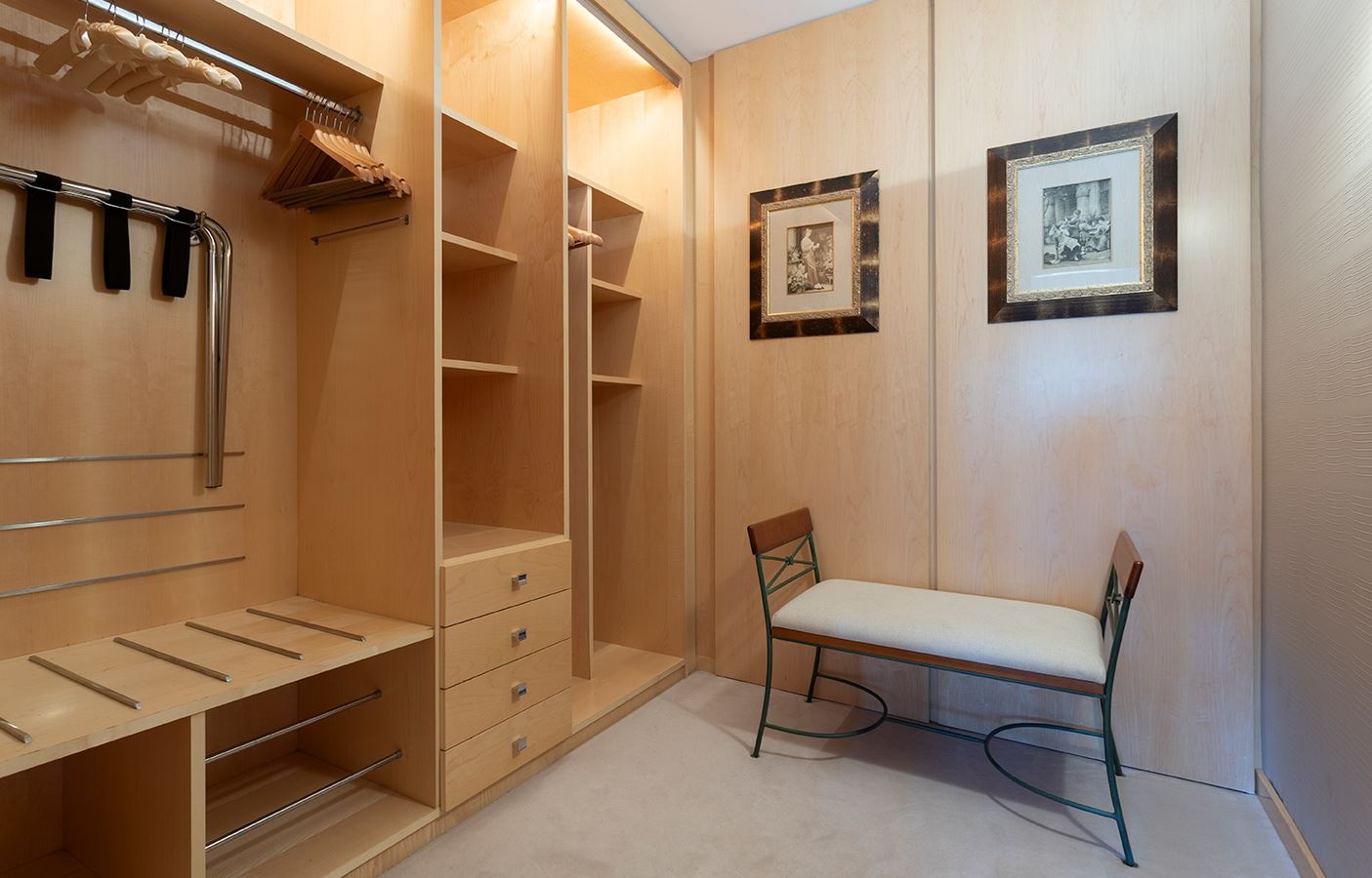 rooms-suite-with-terrace