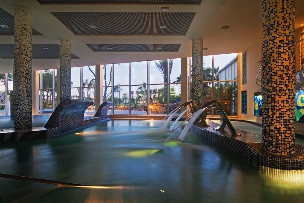 pools-indoor-pool